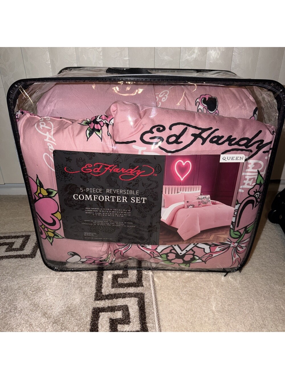 Pink Ed Hardy QUEEN Size Reversible Comforter Set 5-Piece Brand New